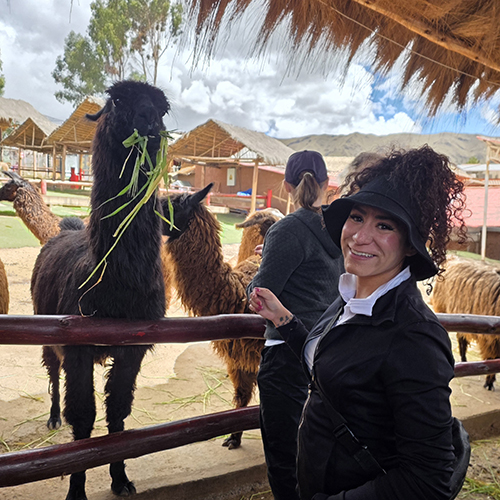 Hailee Hernandez with llama